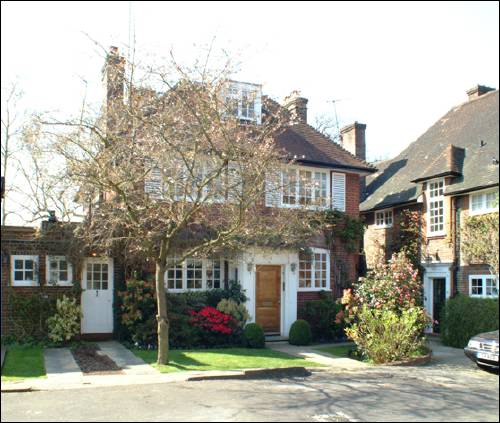 05 Morland Close